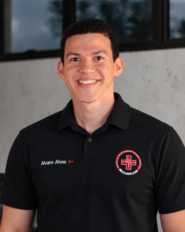 Alvaro Alves