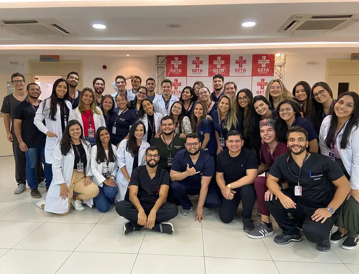 Turma do X Curso de Nós e Suturas
